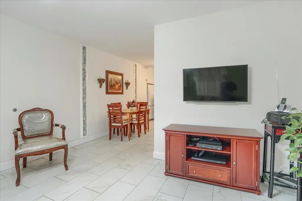 4615 Bronx Boulevard Bronx NY 10470