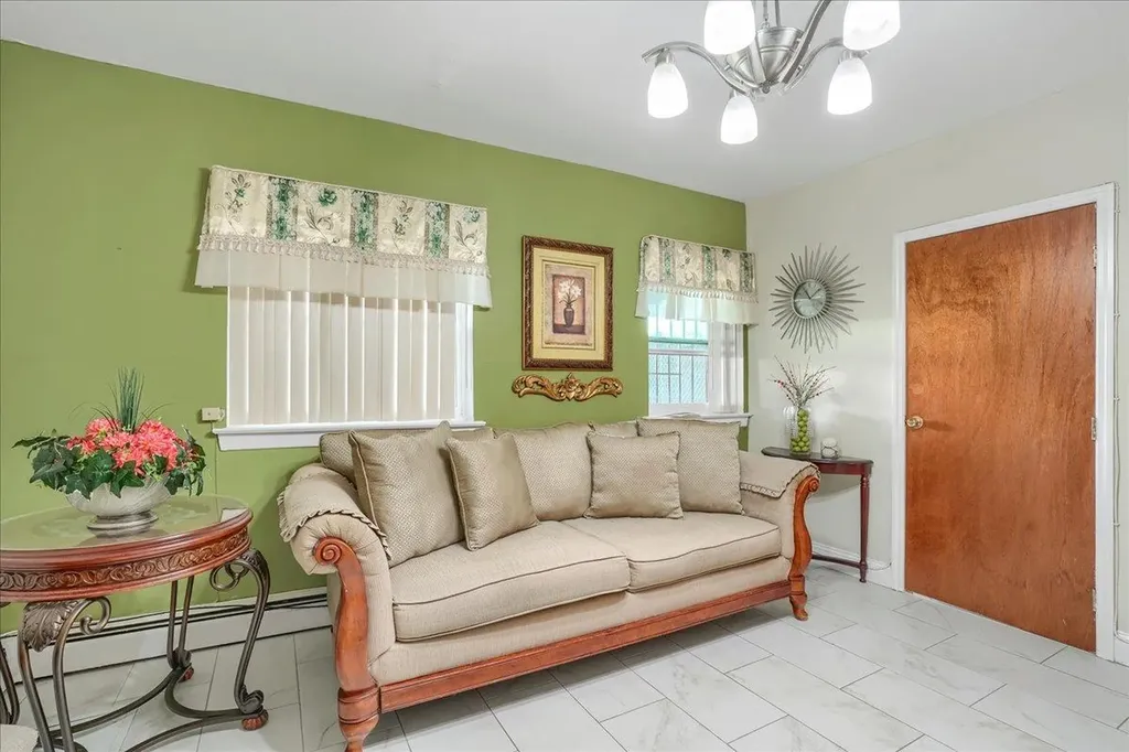 4615 Bronx Boulevard Bronx NY 10470