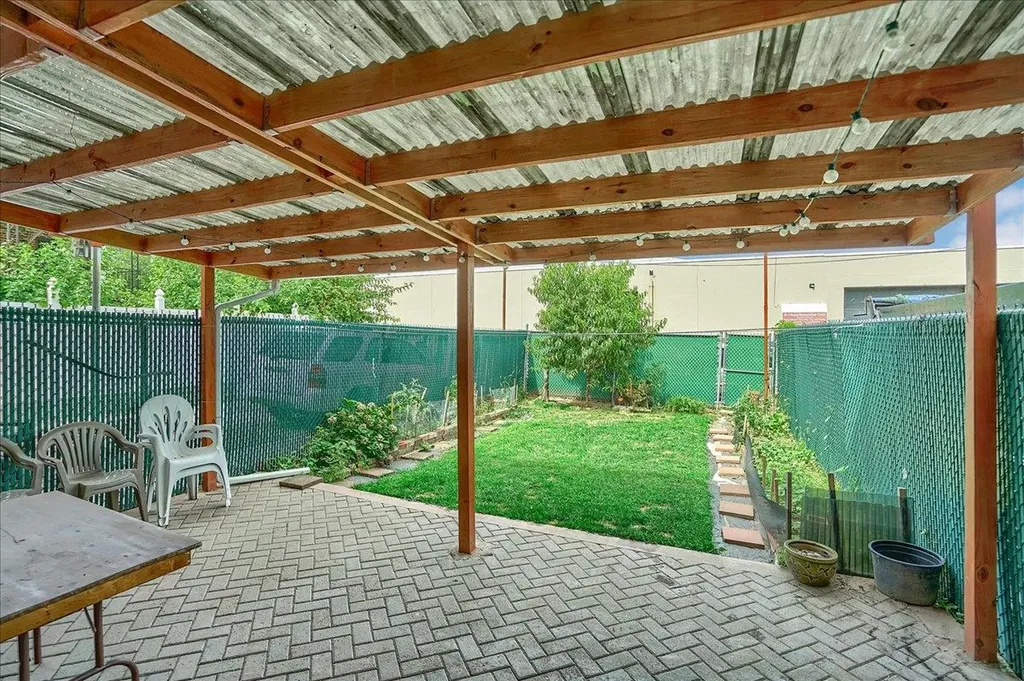 4615 Bronx Boulevard Bronx NY 10470
