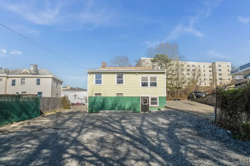 116 Washington Street Peekskill NY 10566