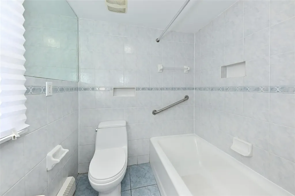 1 Bedford Court Spring Valley NY 10977