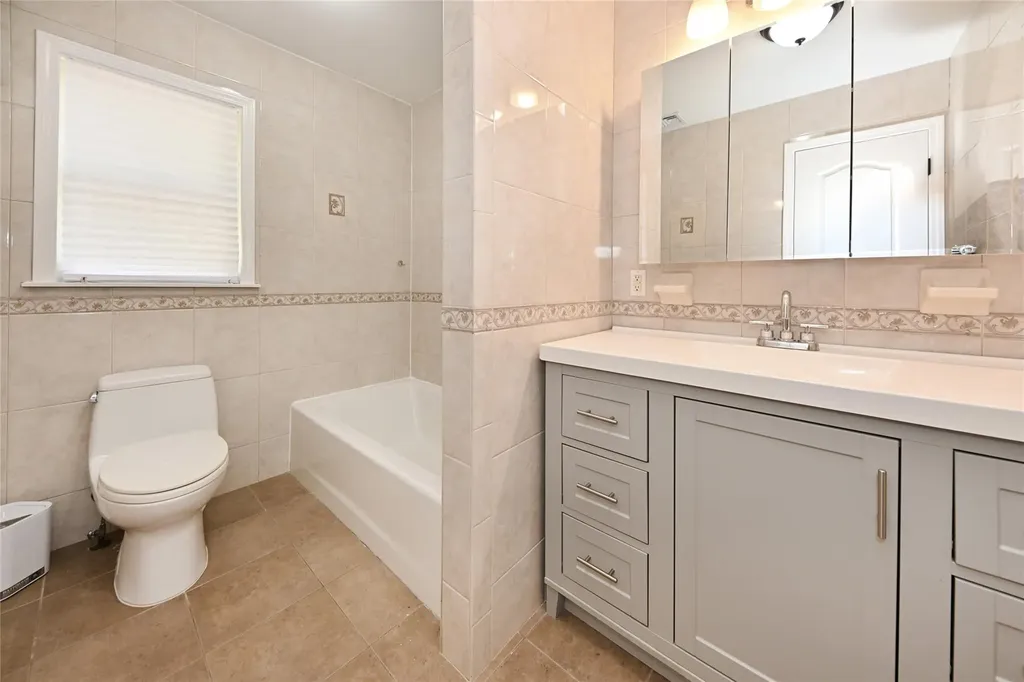 1 Bedford Court Spring Valley NY 10977