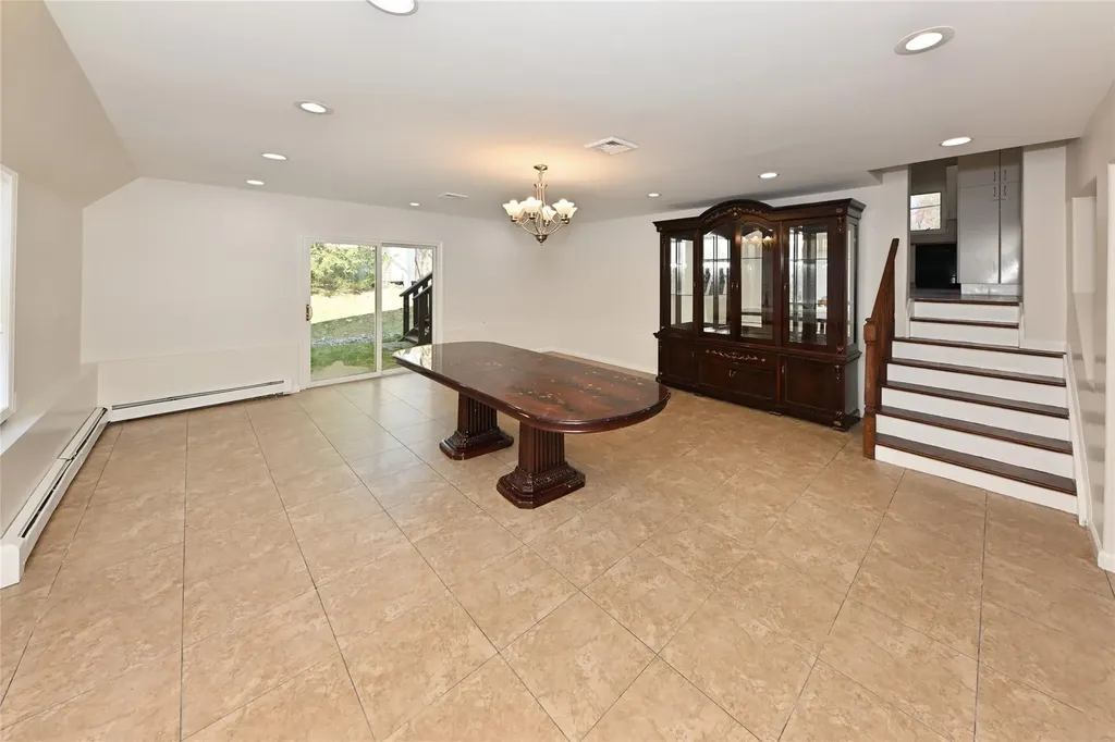 1 Bedford Court Spring Valley NY 10977