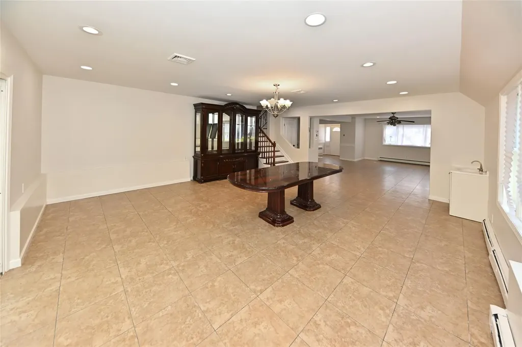 1 Bedford Court Spring Valley NY 10977