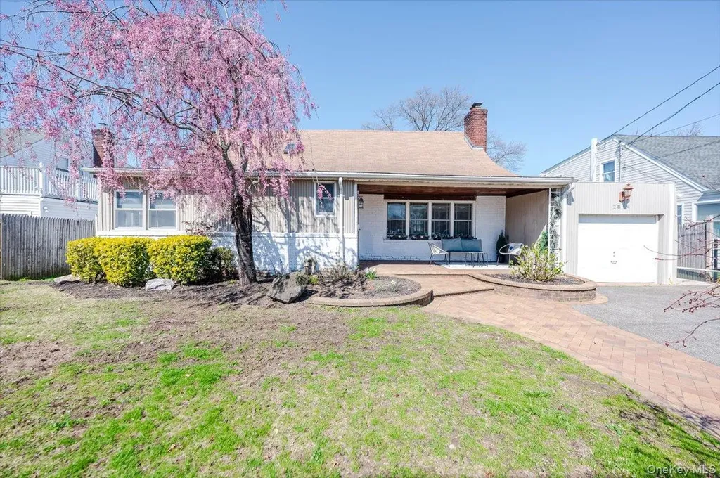 2814 River Avenue Oceanside NY 11572