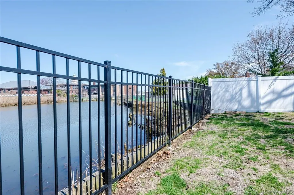 2814 River Avenue Oceanside NY 11572