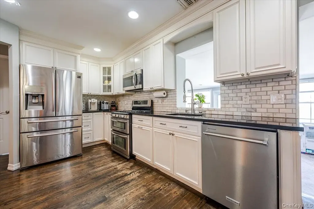 2814 River Avenue Oceanside NY 11572