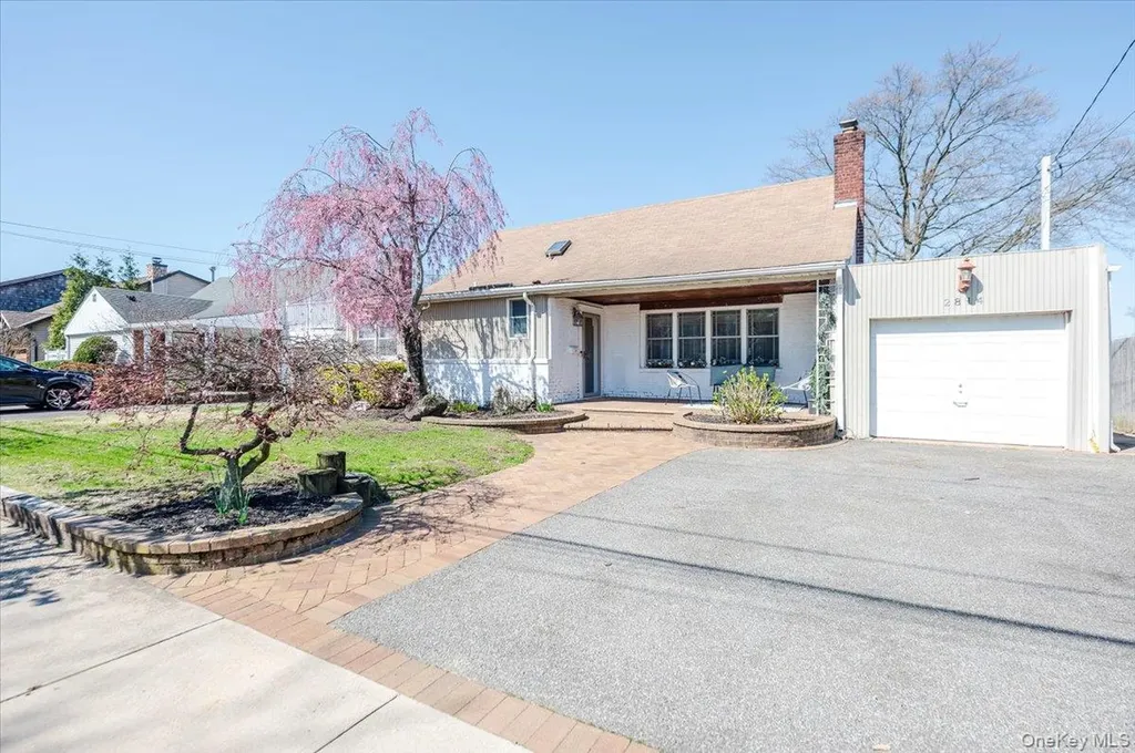 2814 River Avenue Oceanside NY 11572