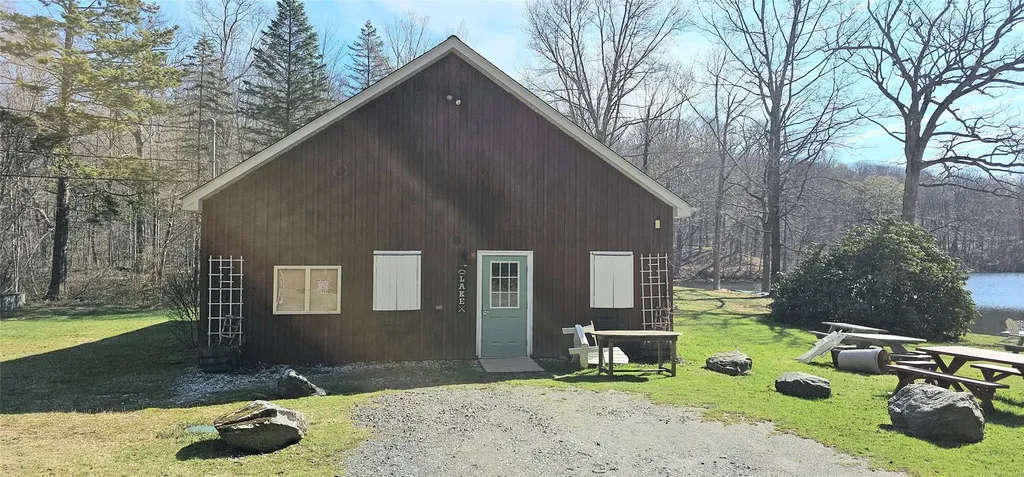 11 Birch Terrace Pawling NY 12564