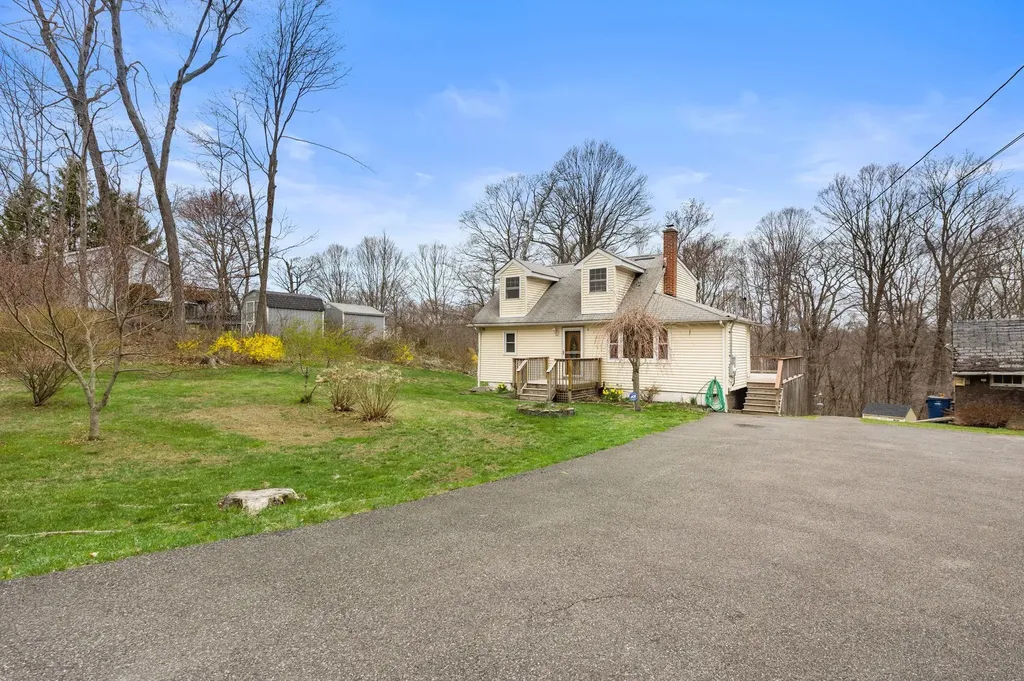 11 Birch Terrace Pawling NY 12564