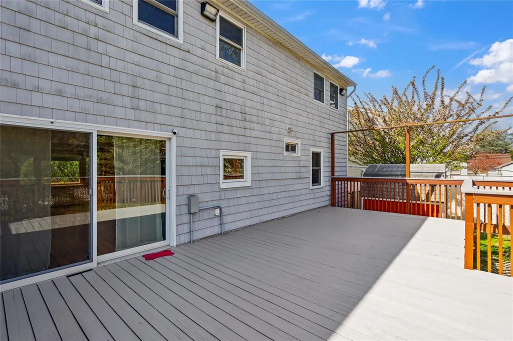 1907 Carroll Avenue Merrick NY 11566