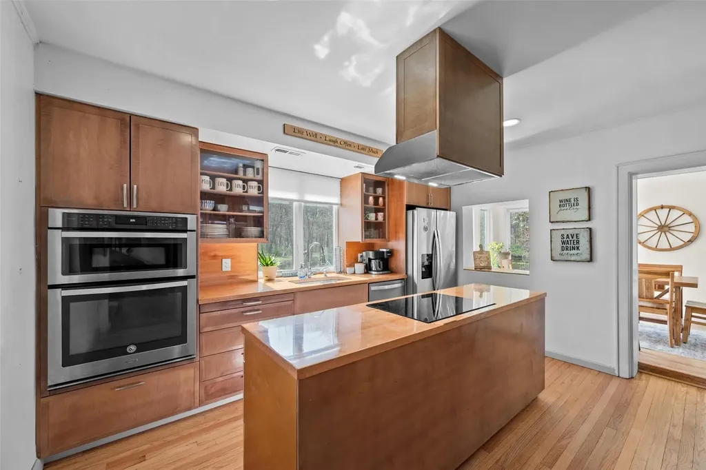 1712 Lakes Road Monroe NY 10950