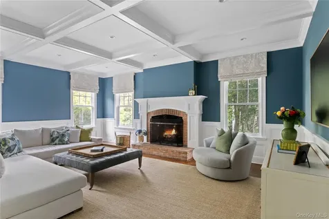 327 Georgica Road East Hampton NY 11937
