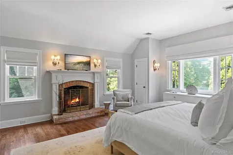 327 Georgica Road East Hampton NY 11937