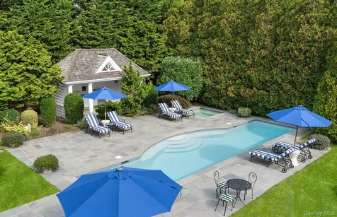327 Georgica Road East Hampton NY 11937