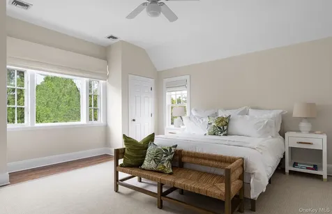 327 Georgica Road East Hampton NY 11937