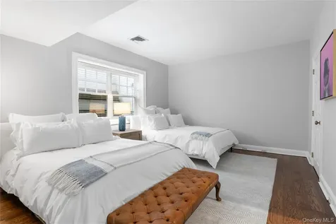 327 Georgica Road East Hampton NY 11937