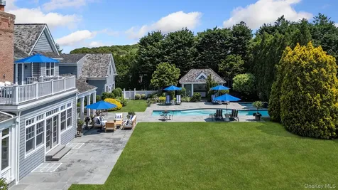 327 Georgica Road East Hampton NY 11937