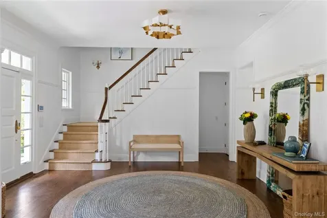 327 Georgica Road East Hampton NY 11937
