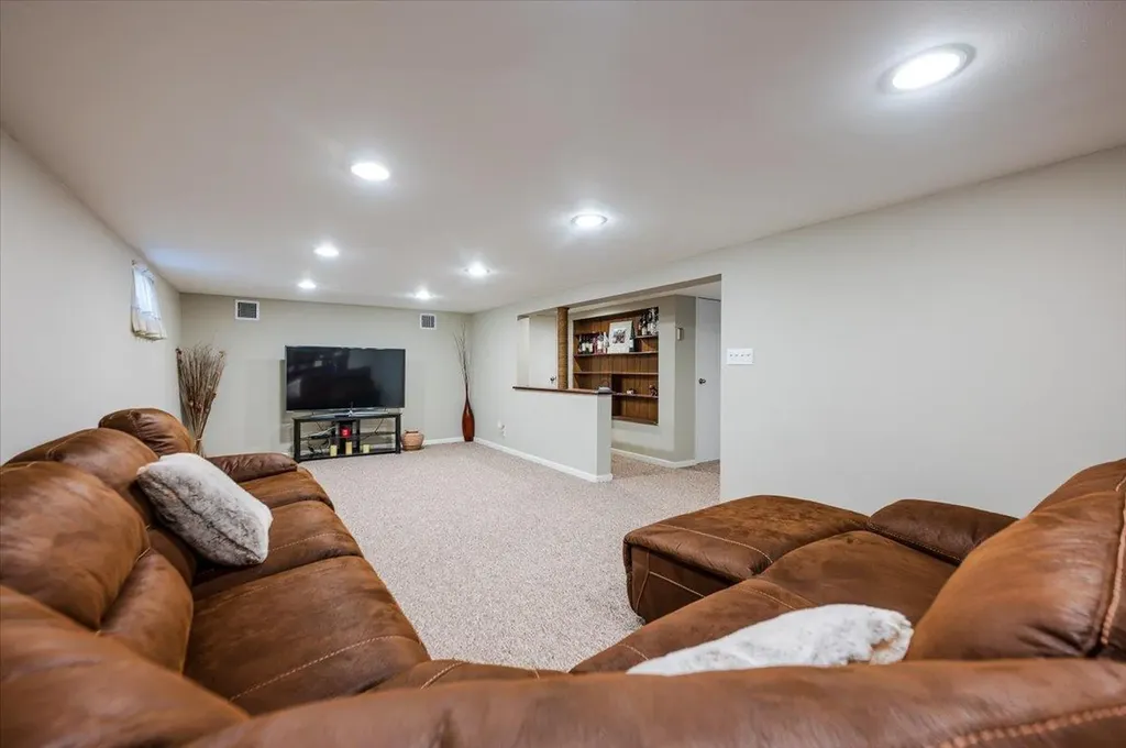 242 Elizabeth Avenue Oceanside NY 11572