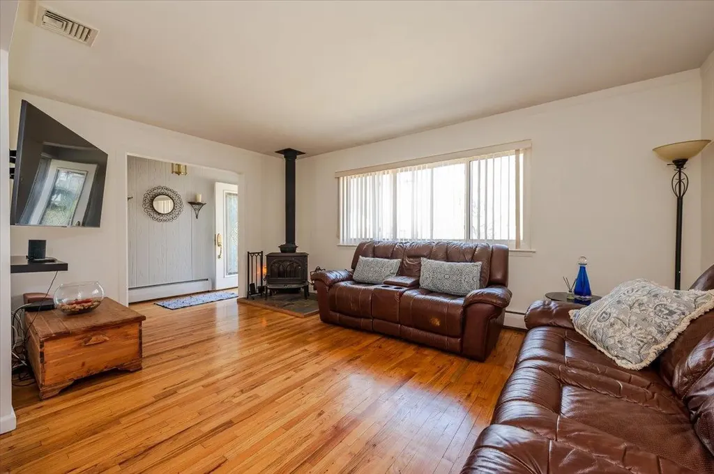 242 Elizabeth Avenue Oceanside NY 11572