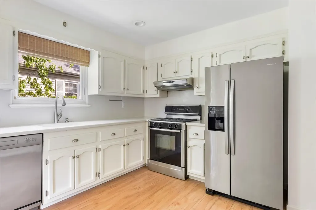 35 Blossom Terrace Larchmont NY 10538