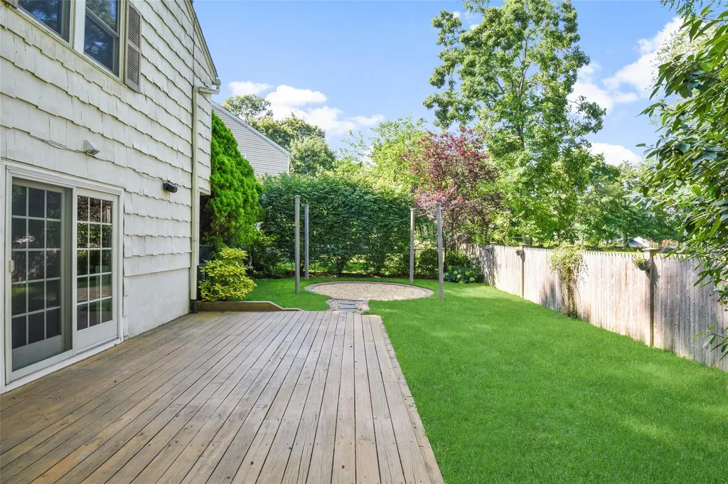 35 Blossom Terrace Larchmont NY 10538