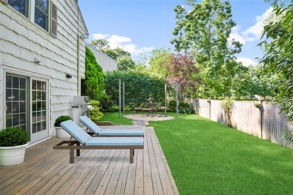 35 Blossom Terrace Larchmont NY 10538