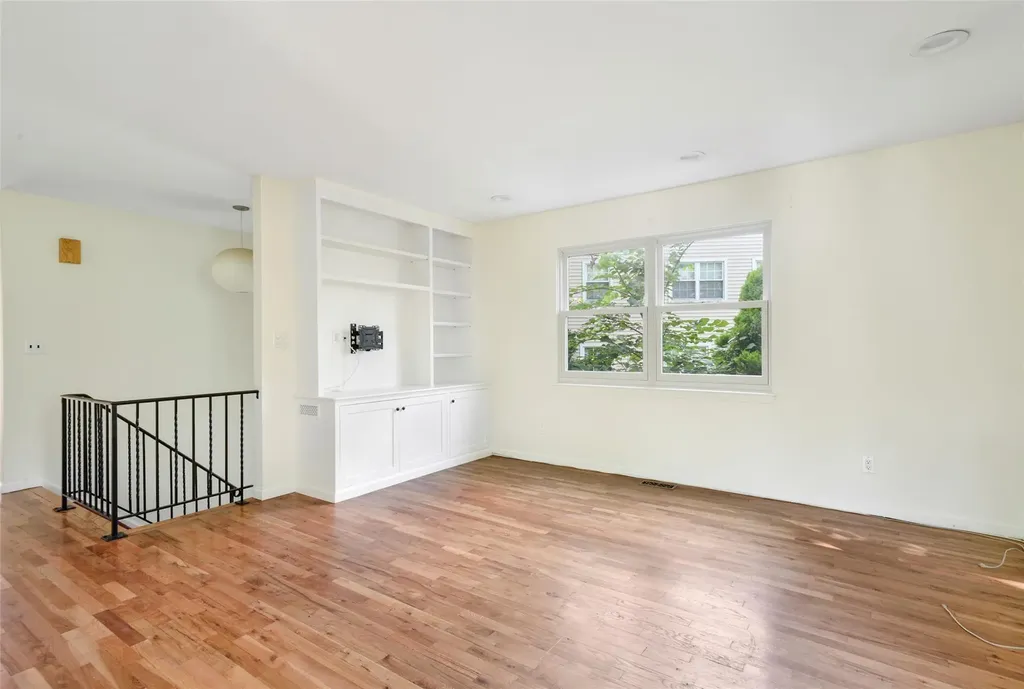 35 Blossom Terrace Larchmont NY 10538