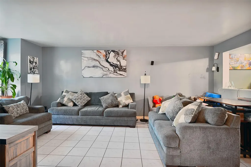 52 Creekside Circle Spring Valley NY 10977