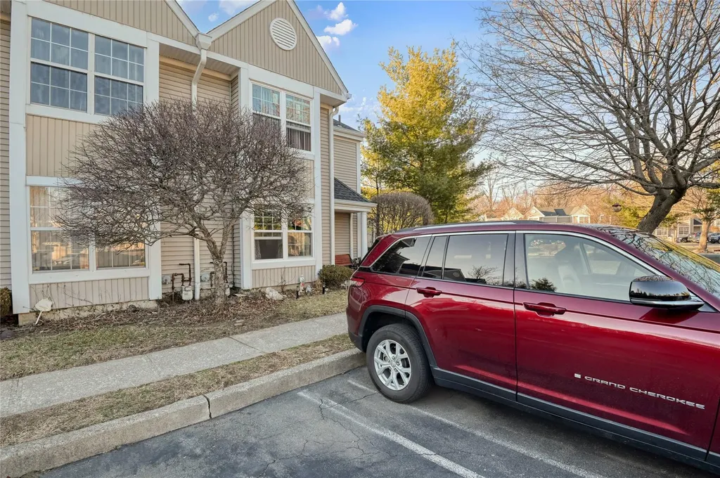 52 Creekside Circle Spring Valley NY 10977