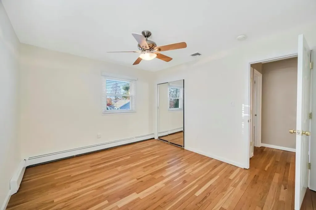 47 Cherry Drive E Plainview NY 11803