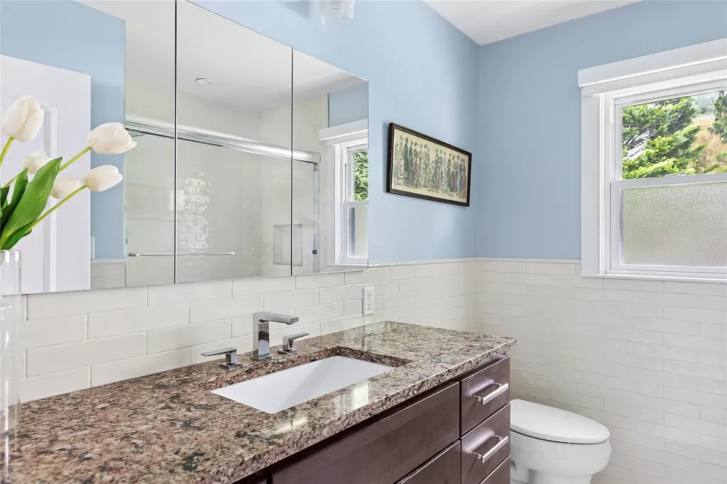 23 Fox Ridge Lane Locust Valley NY 11560