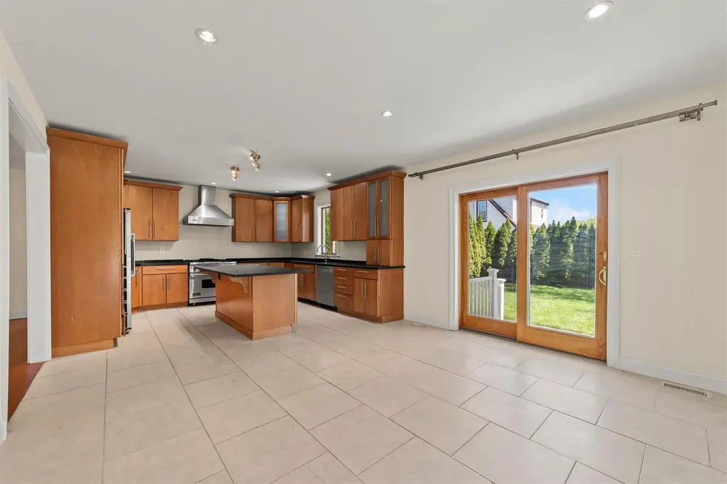 4 Bogert Avenue White Plains NY 10606