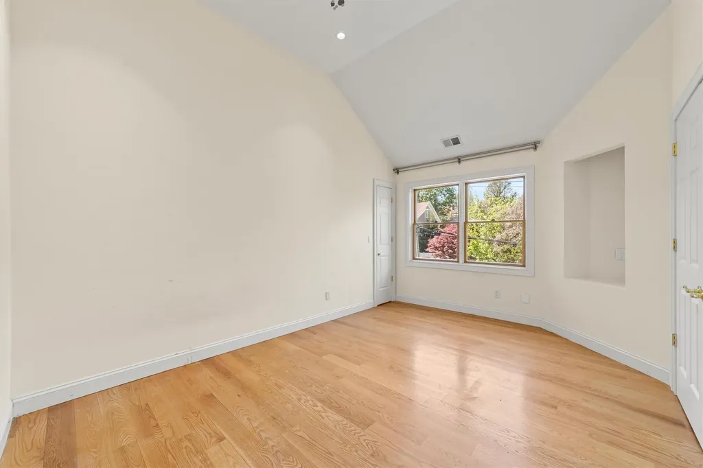 4 Bogert Avenue White Plains NY 10606
