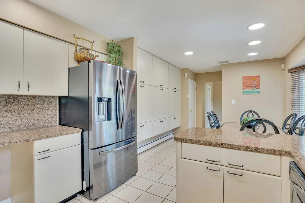 8 Bayard Drive Dix Hills NY 11746