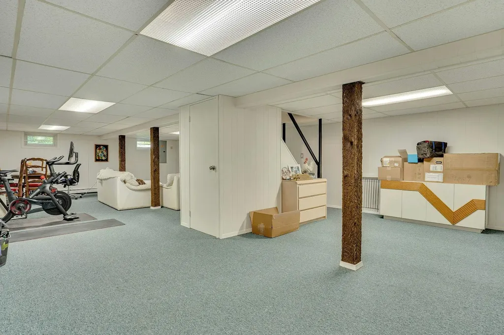 8 Bayard Drive Dix Hills NY 11746