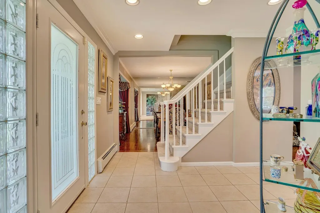 8 Bayard Drive Dix Hills NY 11746