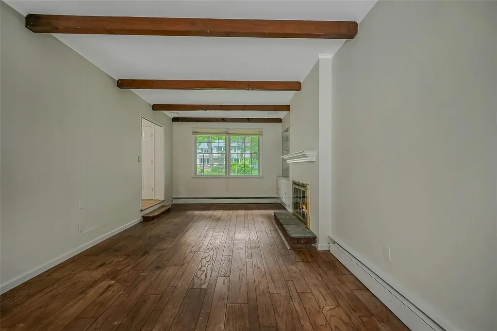 6 Rice Lane Smithtown NY 11787