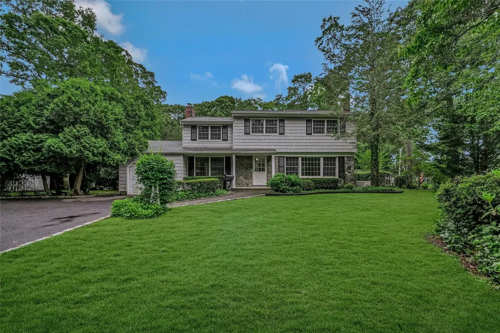 6 Rice Lane Smithtown NY 11787