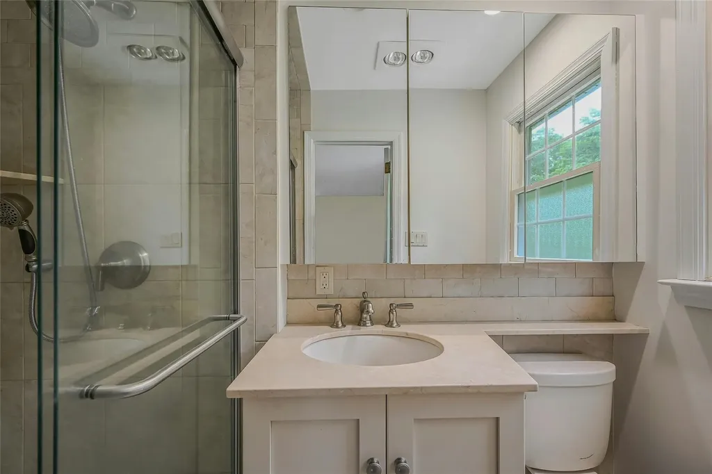 6 Rice Lane Smithtown NY 11787