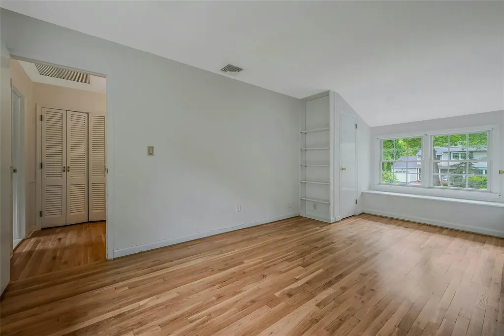 6 Rice Lane Smithtown NY 11787