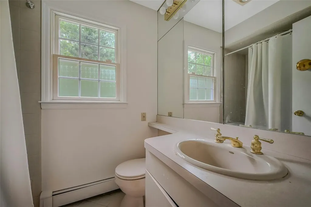 6 Rice Lane Smithtown NY 11787