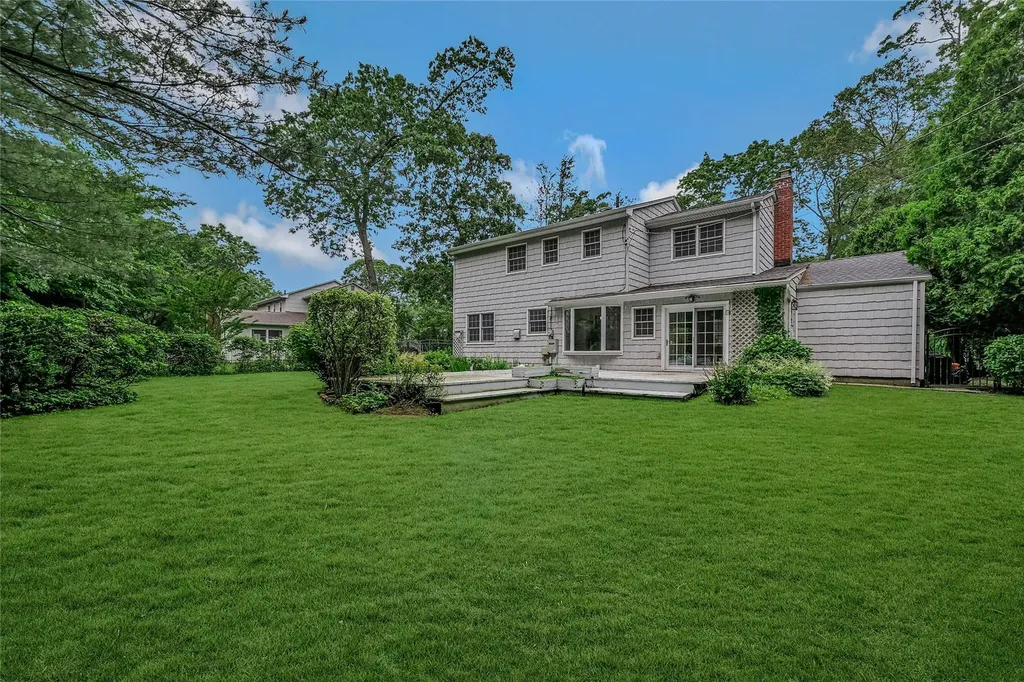 6 Rice Lane Smithtown NY 11787