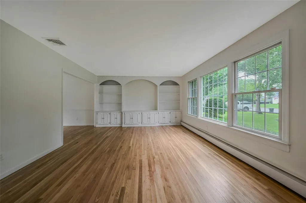 6 Rice Lane Smithtown NY 11787