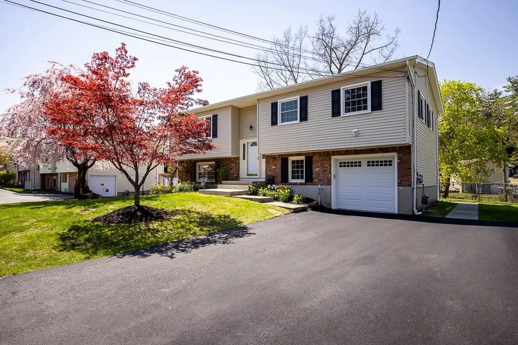 8 Jackson Drive Stony Point NY 10980