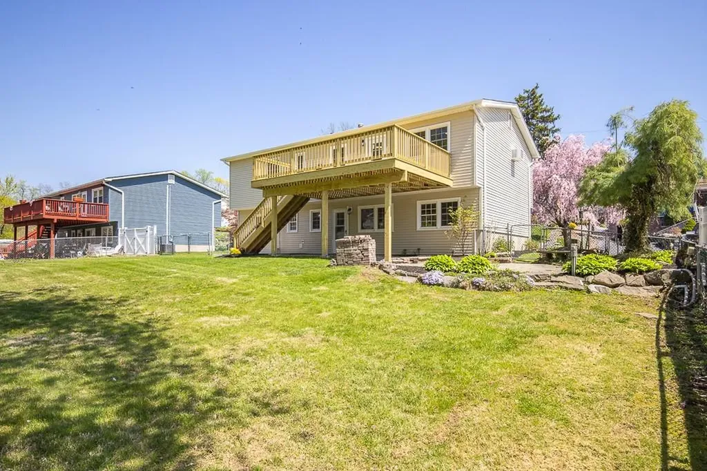 8 Jackson Drive Stony Point NY 10980