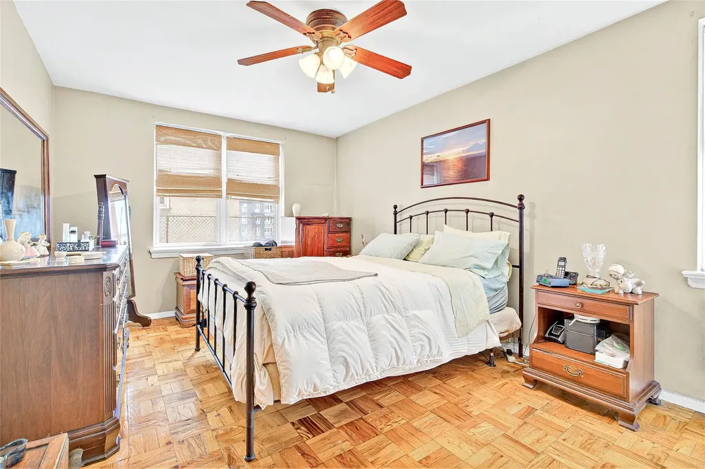 3176 Decatur Avenue Bronx NY 10467