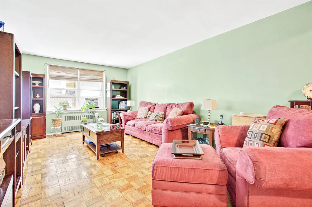3176 Decatur Avenue Bronx NY 10467