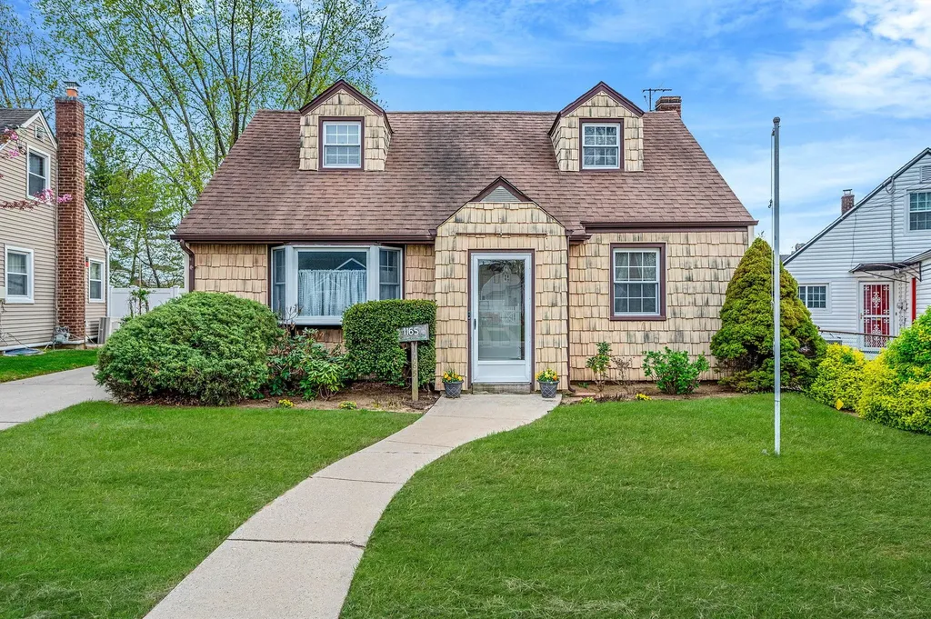 1165 Rottkamp Street Valley Stream NY 11580